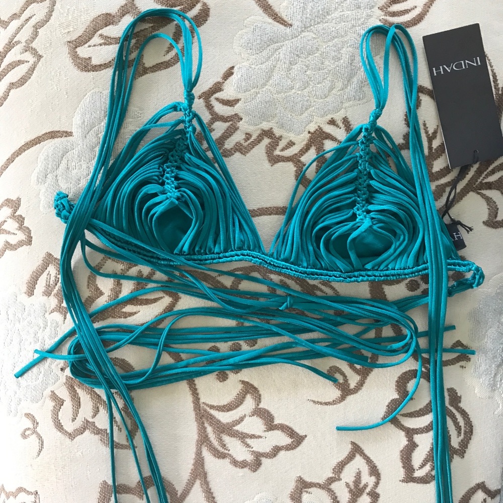 NEW INDAH emerald Andrea top